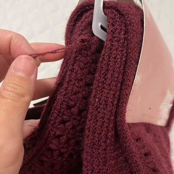 Jessica Simpson Eternity scarf and glove set - Picture 3 of 4